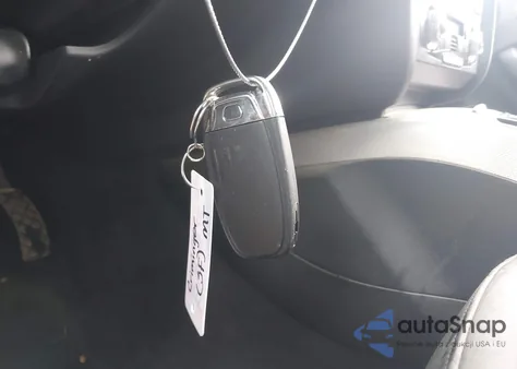 2015 Audi A4 2.0T Premium из США, поврежденный, VIN WAUAFAFL8FN020113